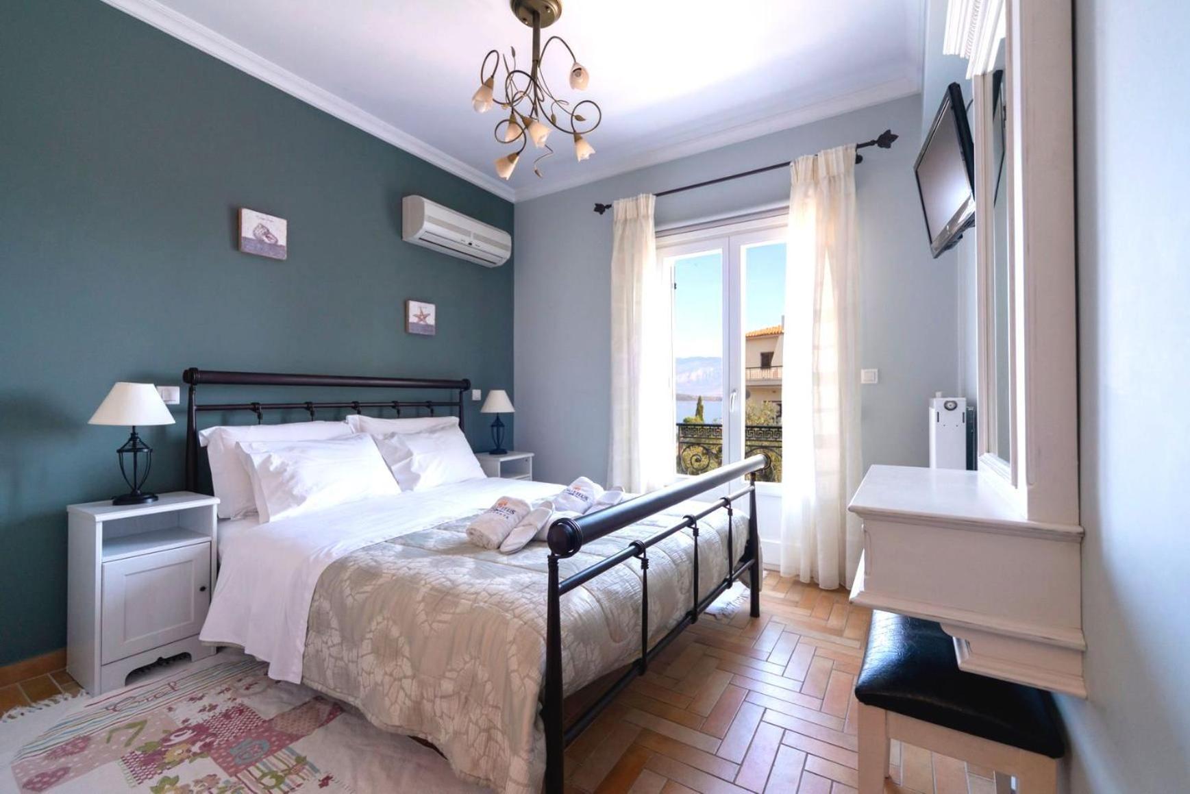 Nautilus Luxury Apartment Galaxidi